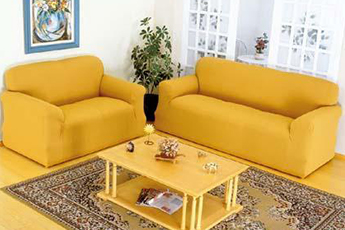 capa para sofá amarela