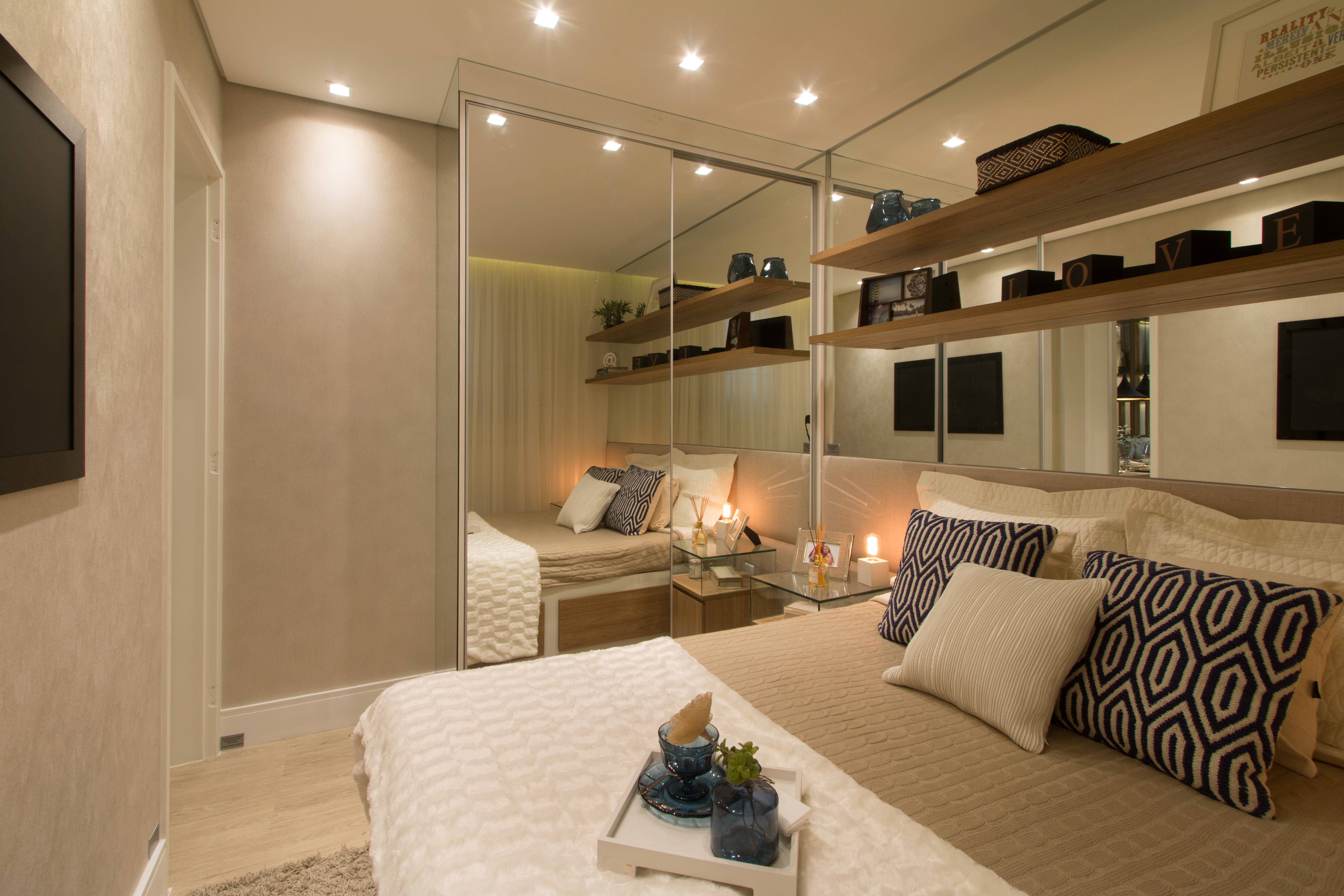Foto do dormitório do apartamento decorado do Cores |Tibério Construtora