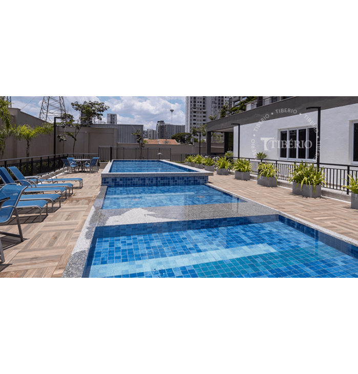 Piscinas com Deck Molhado e Solarium <br>Uso residencial.