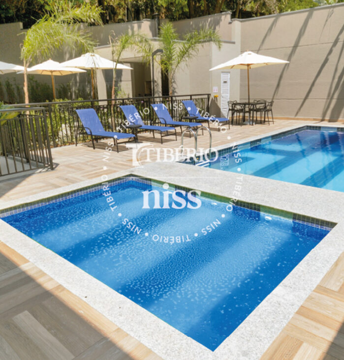 Piscinas de Adulto, Infantil e Solarium <br>Uso residencial.