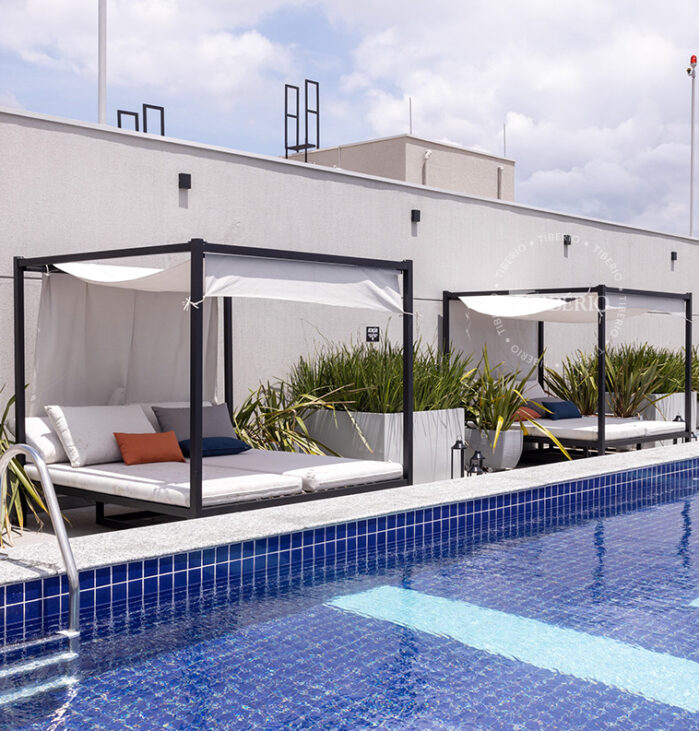 Piscina com Solarium <br>Uso residencial.